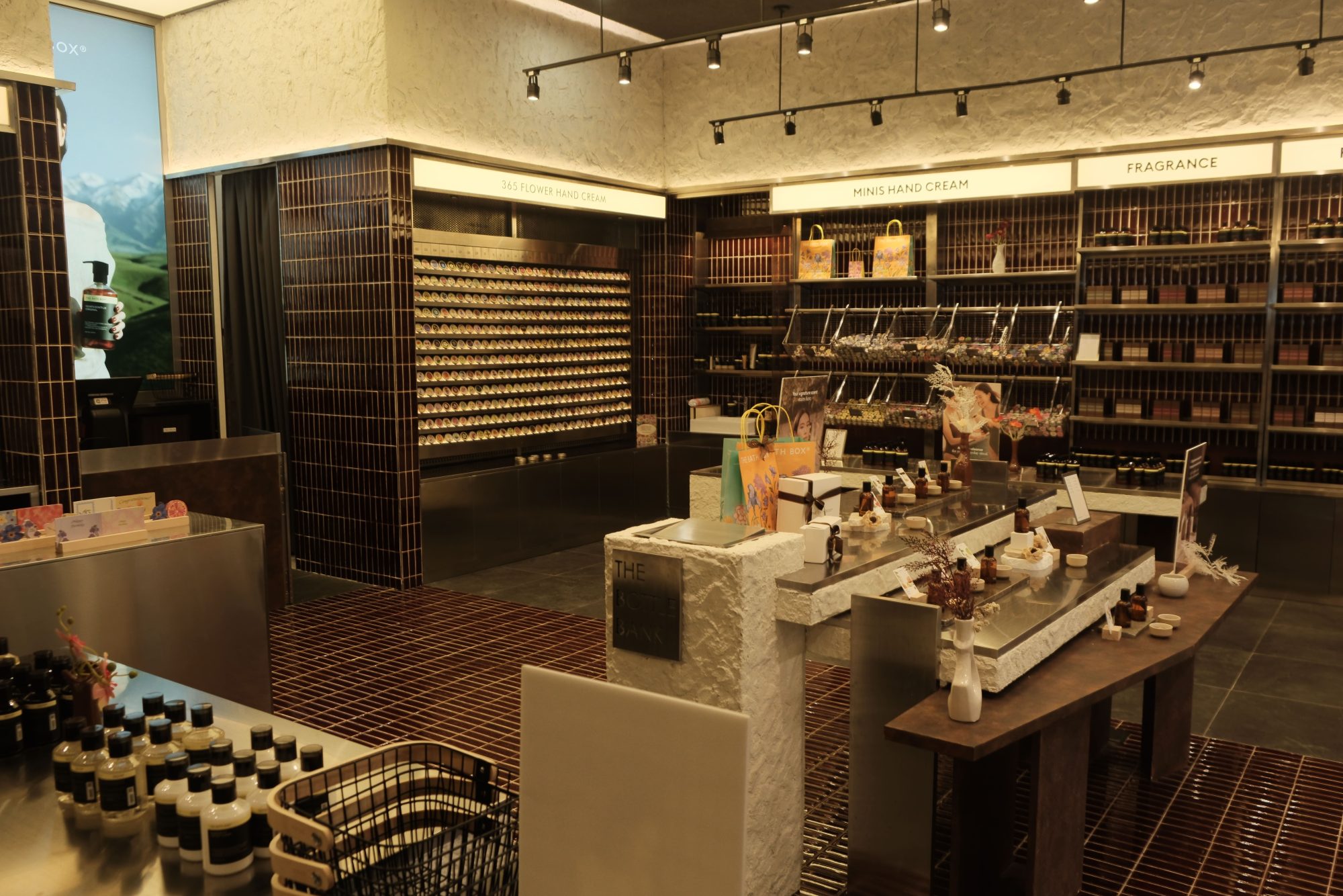 The Bath Box Summarecon Mall Bekasi gallery 1