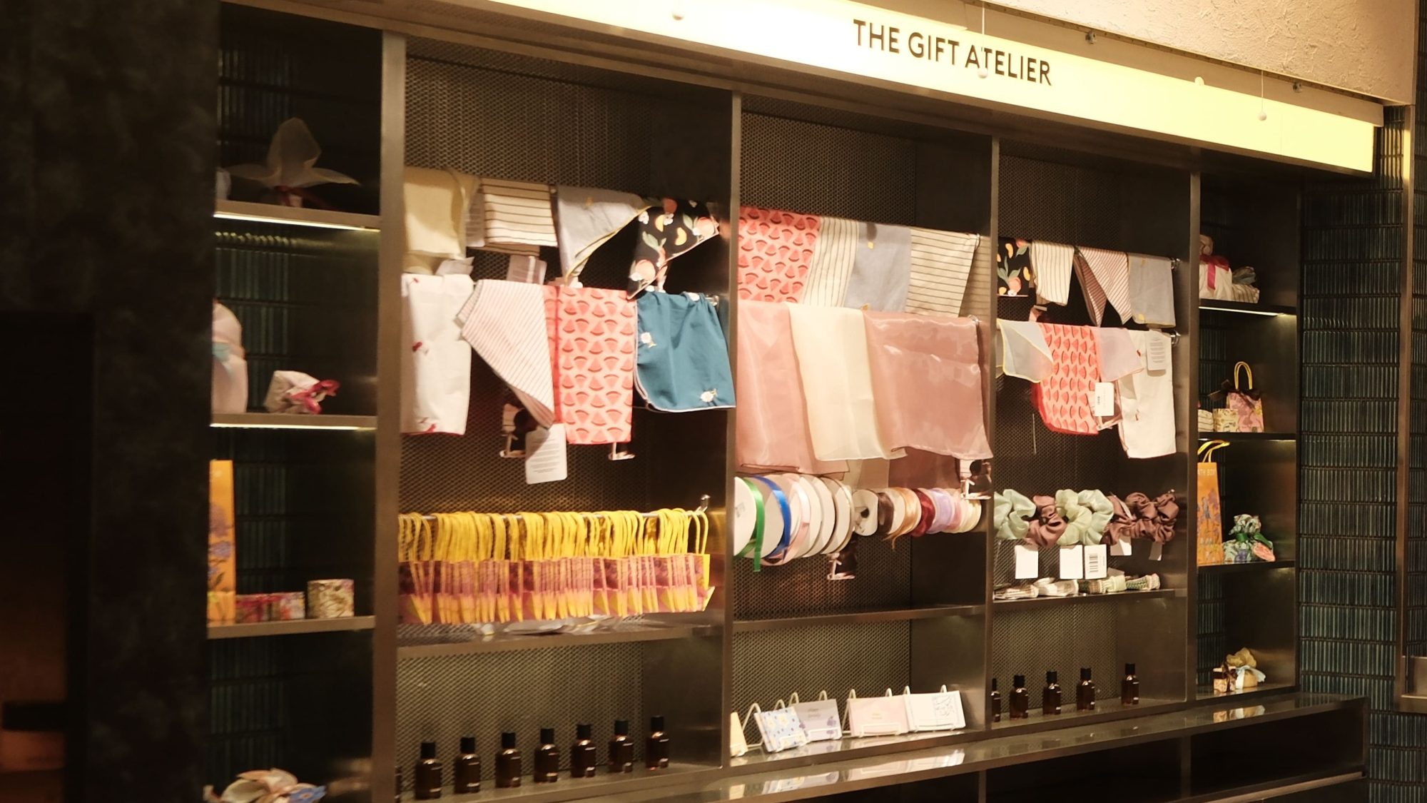 Gift Wrapping